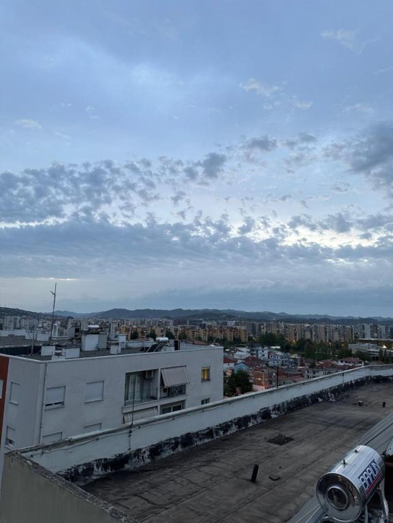 Corner Apartament
