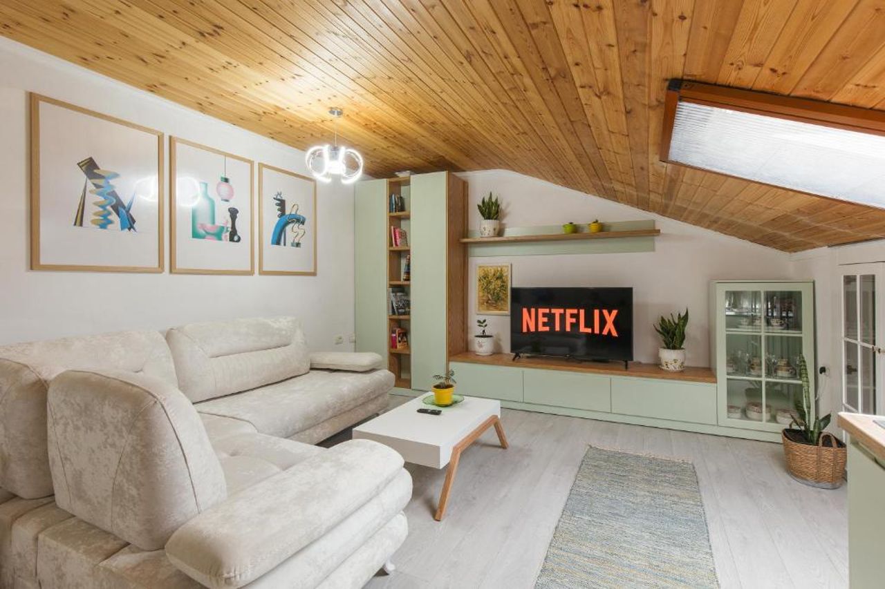 Loft Apartment by Holistay