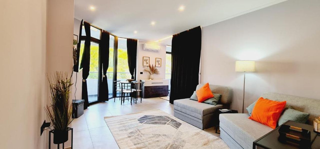 Durres Garsonniere ,close to the beach