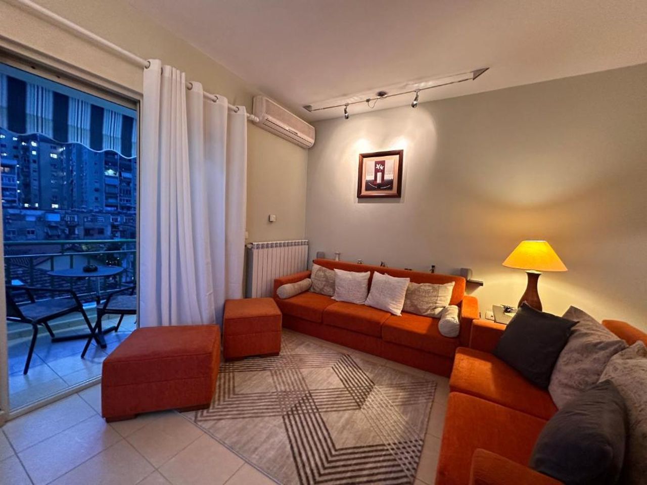 Casa Mia - Hidden Gem near the New Boulevard