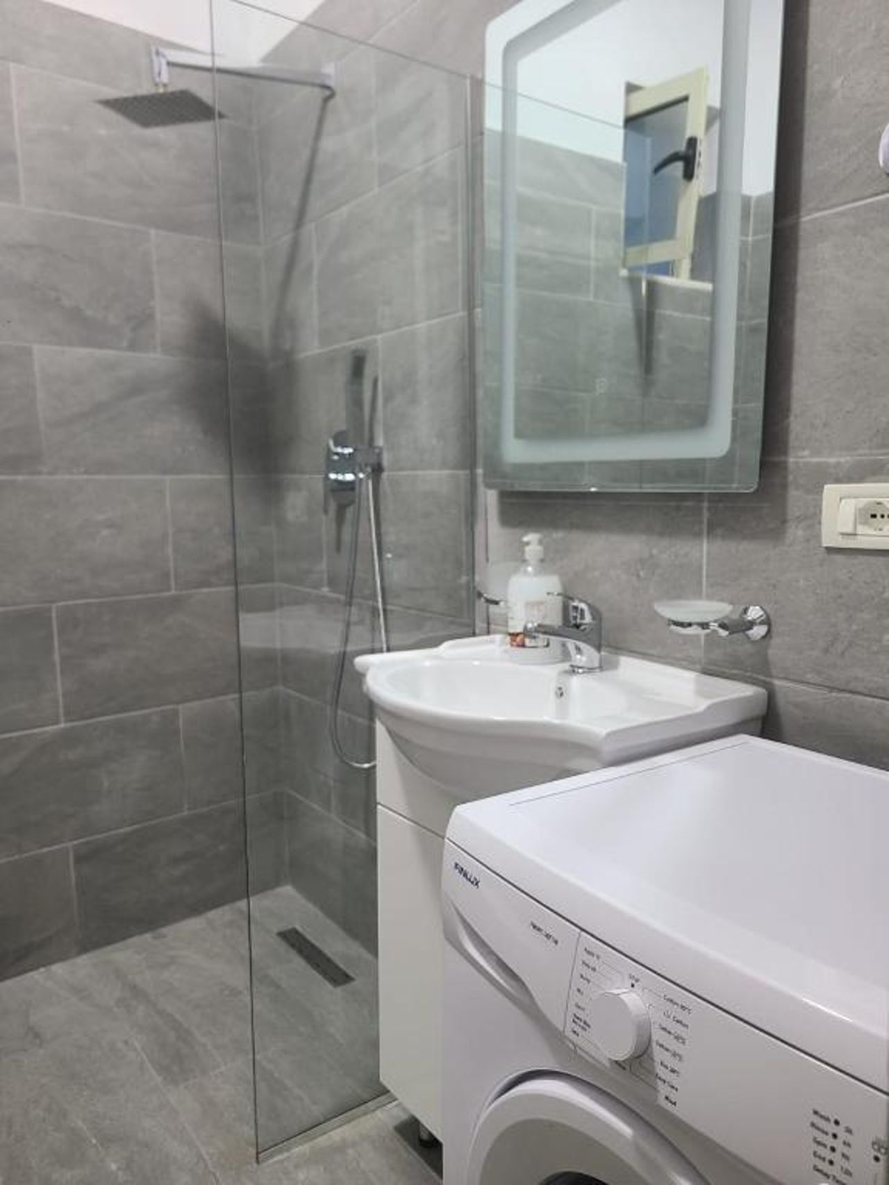 Home Inn Apartaments Tirana