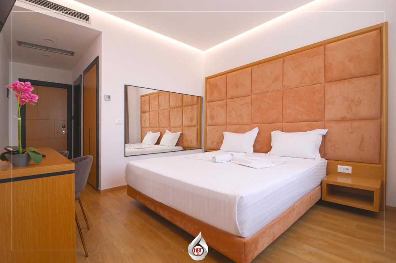NBT Hotel Lac