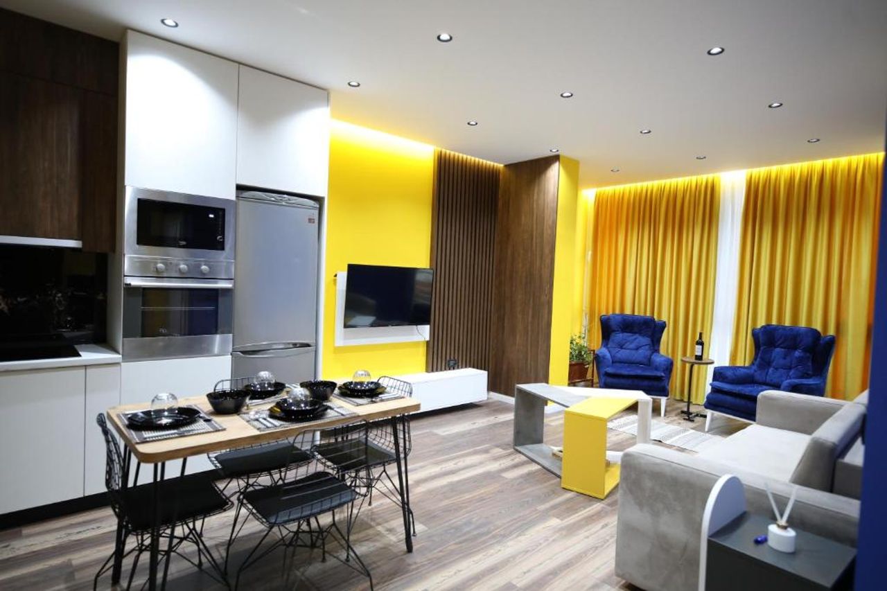 Luxury Apartment by Vlora Office