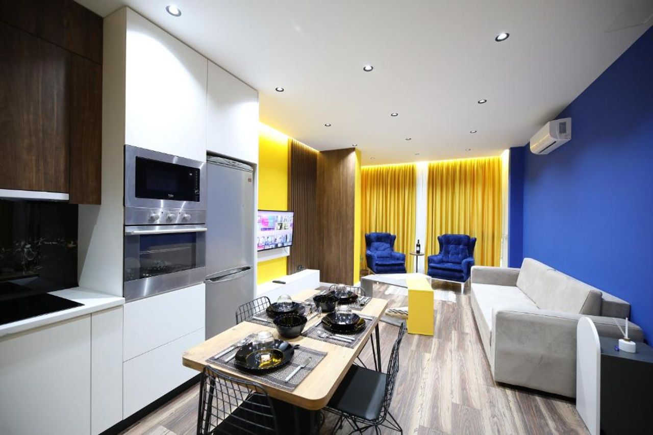 Luxury Apartment by Vlora Office