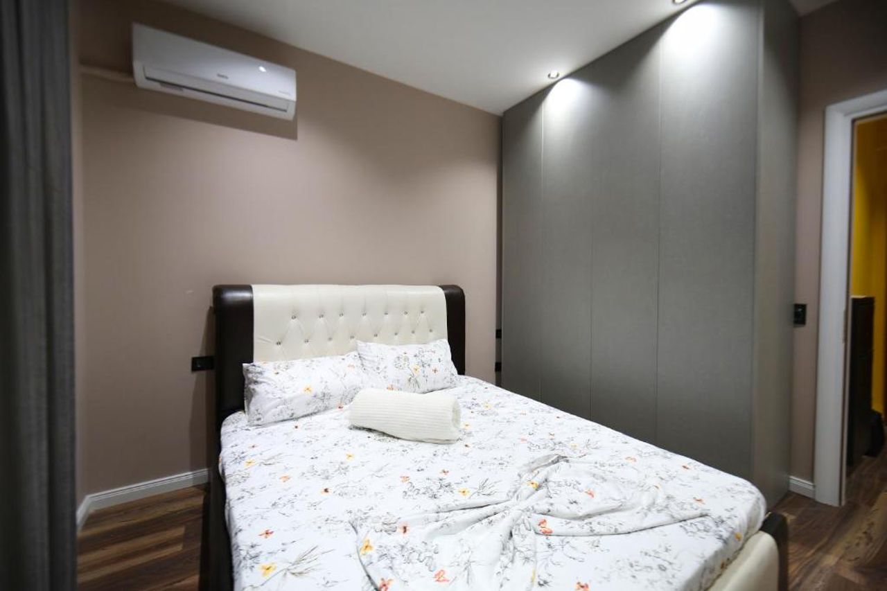 Luxury Apartment by Vlora Office