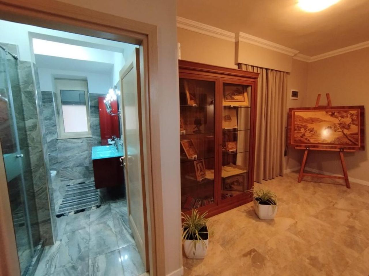 Art Gallery Apartments Tirana