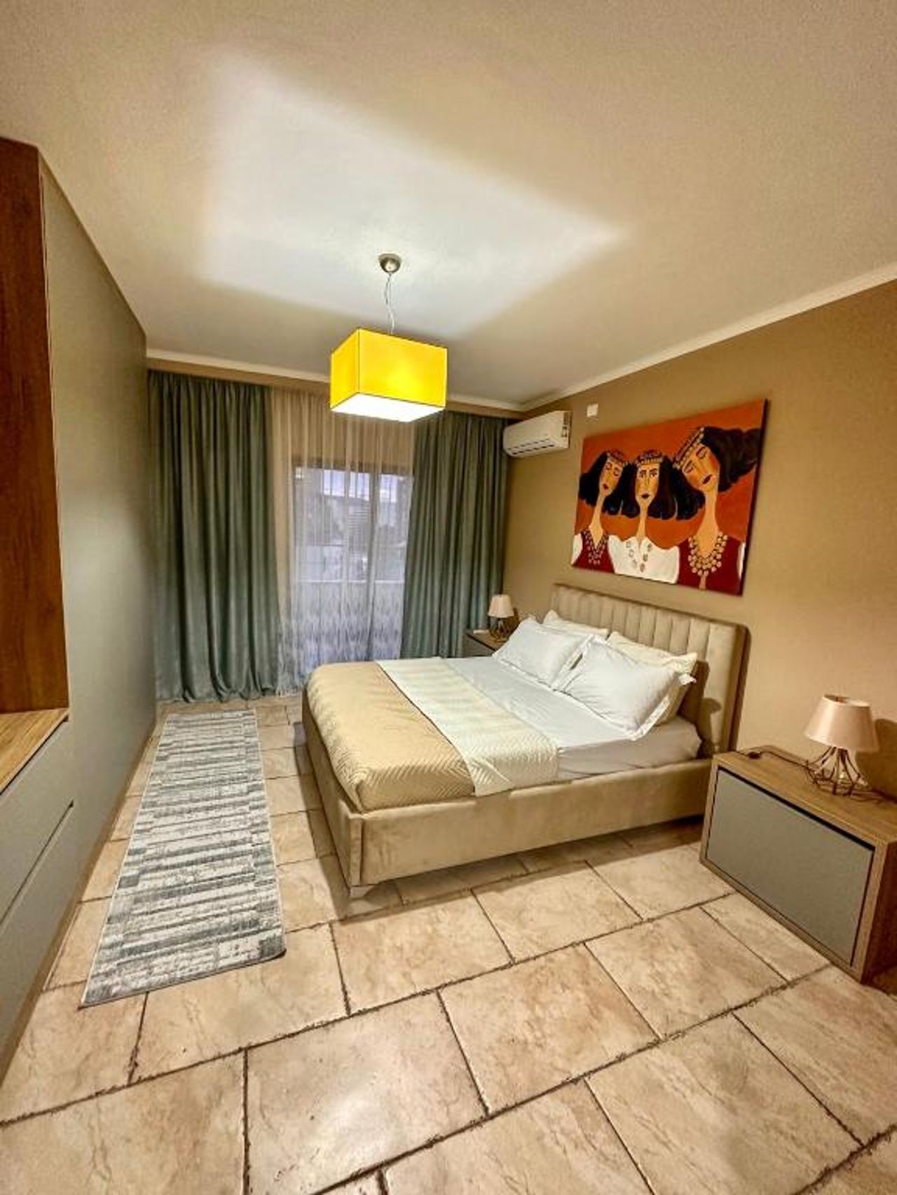 Amos City Center Apartment Tirana