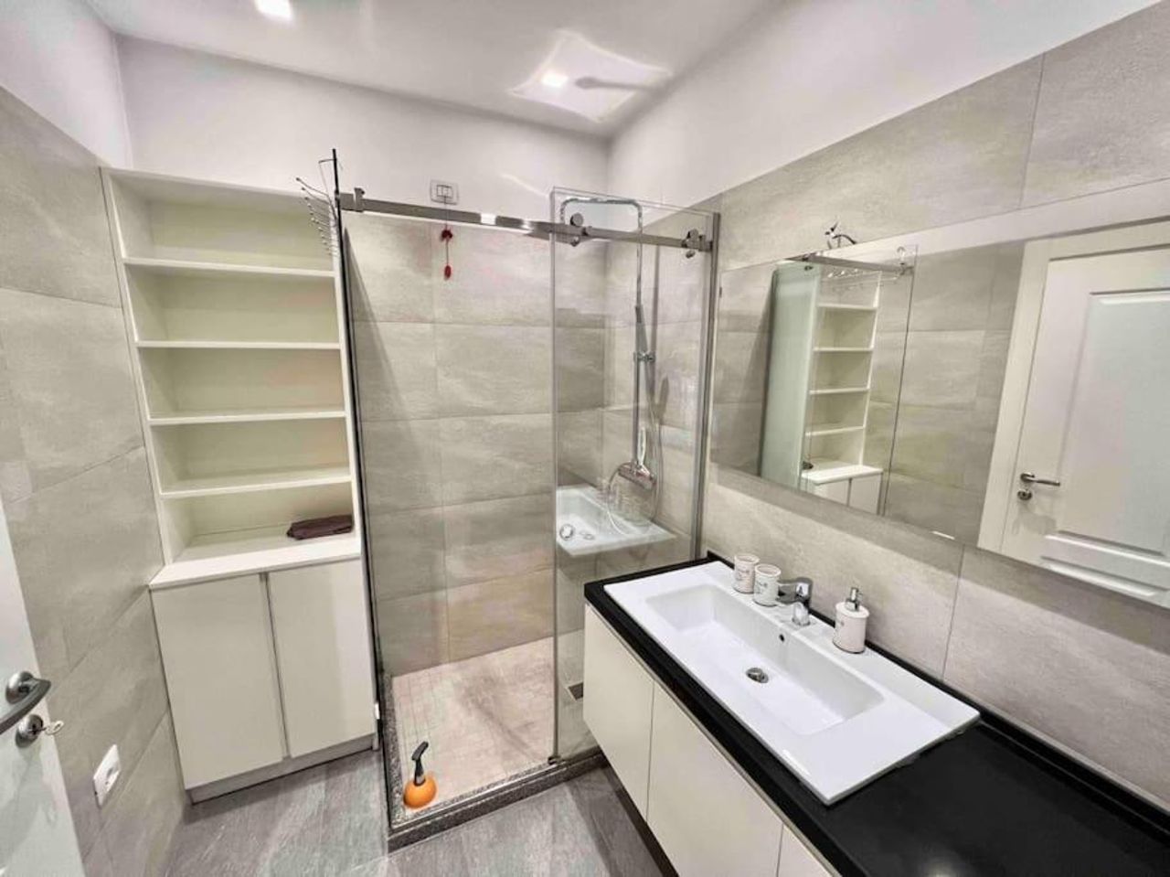 Tirana RING Center / 2BR Luxury Apartment