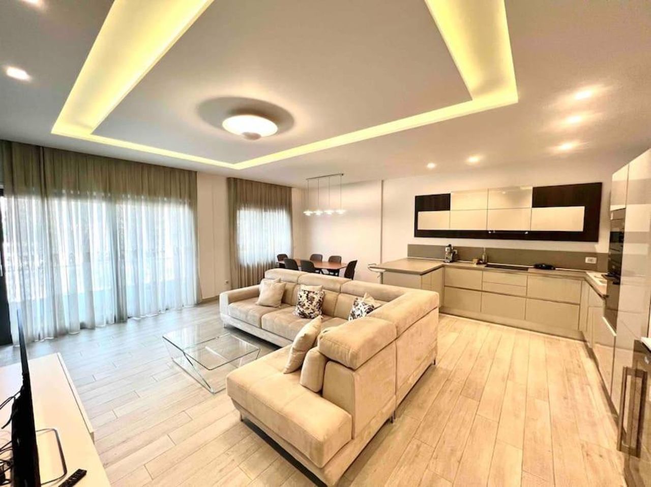 Tirana RING Center / 2BR Luxury Apartment