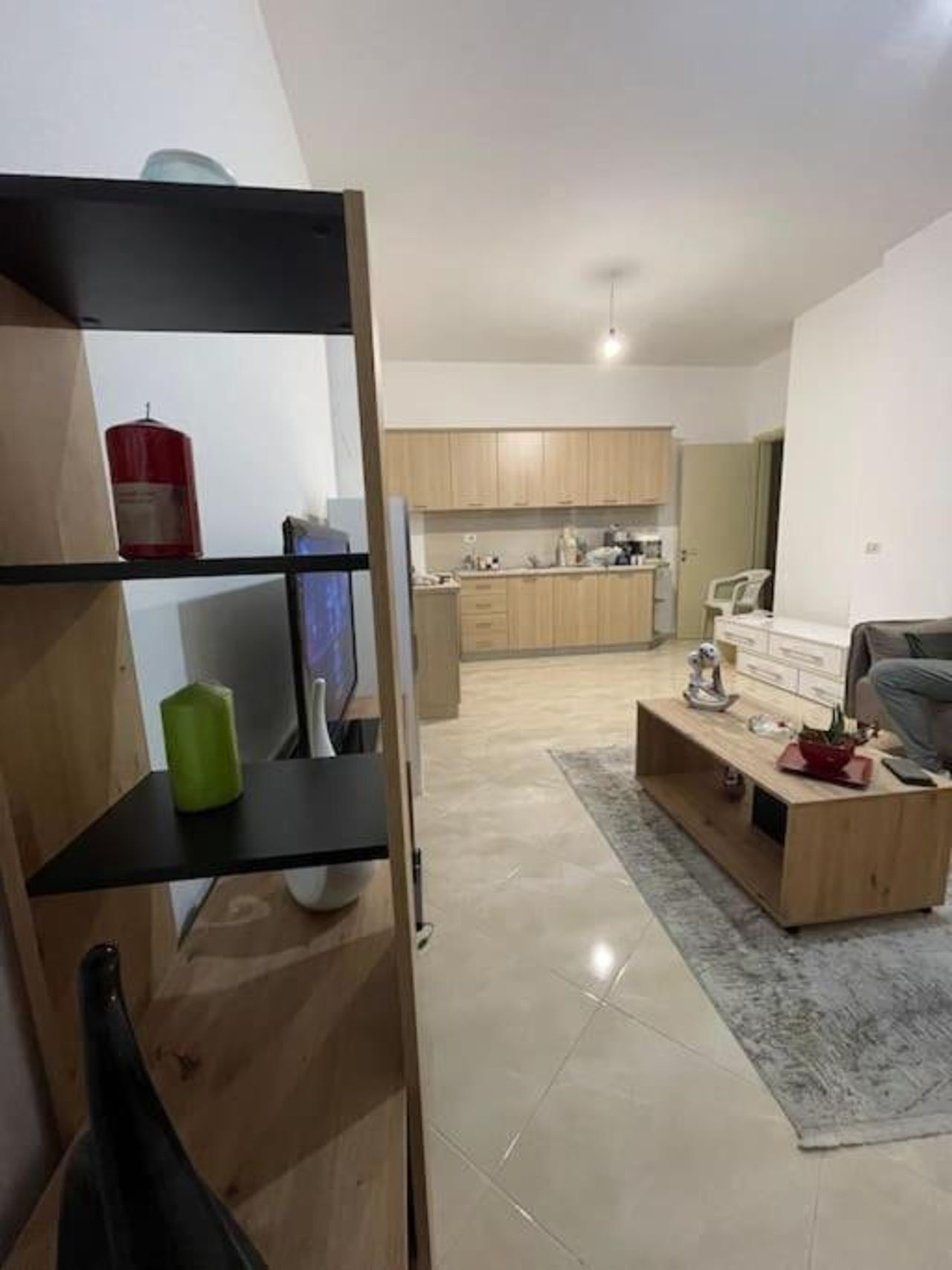 K&K - Newly Furnished Apartment (Super Central)