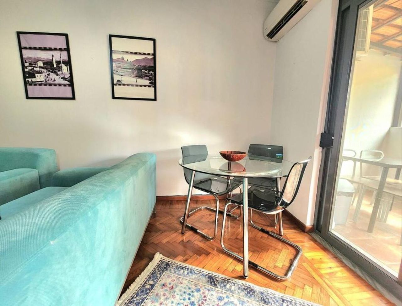 Turqoise Flat in City Center with 24H Self Check In