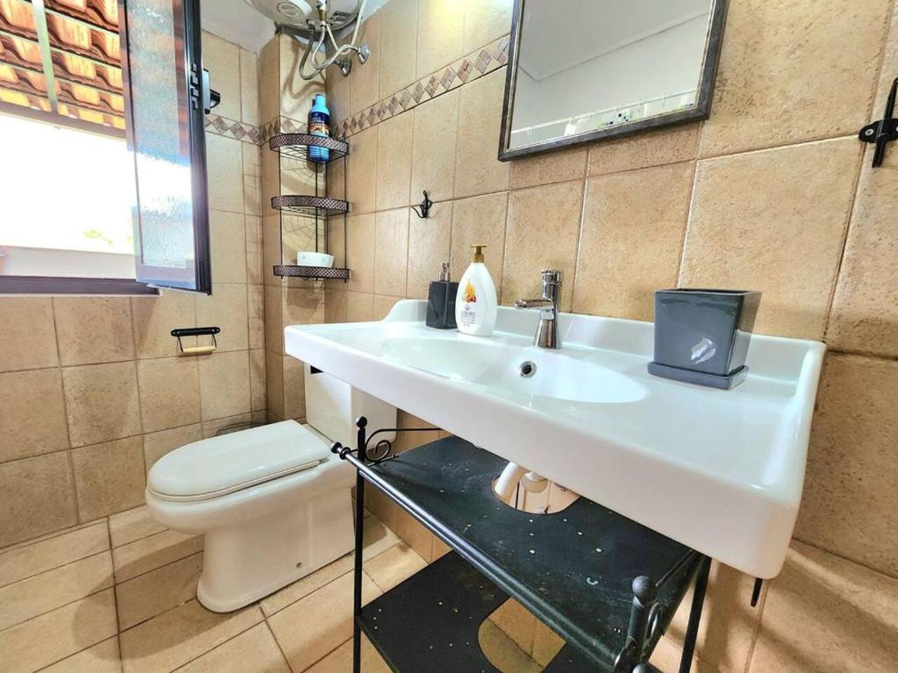Turqoise Flat in City Center with 24H Self Check In