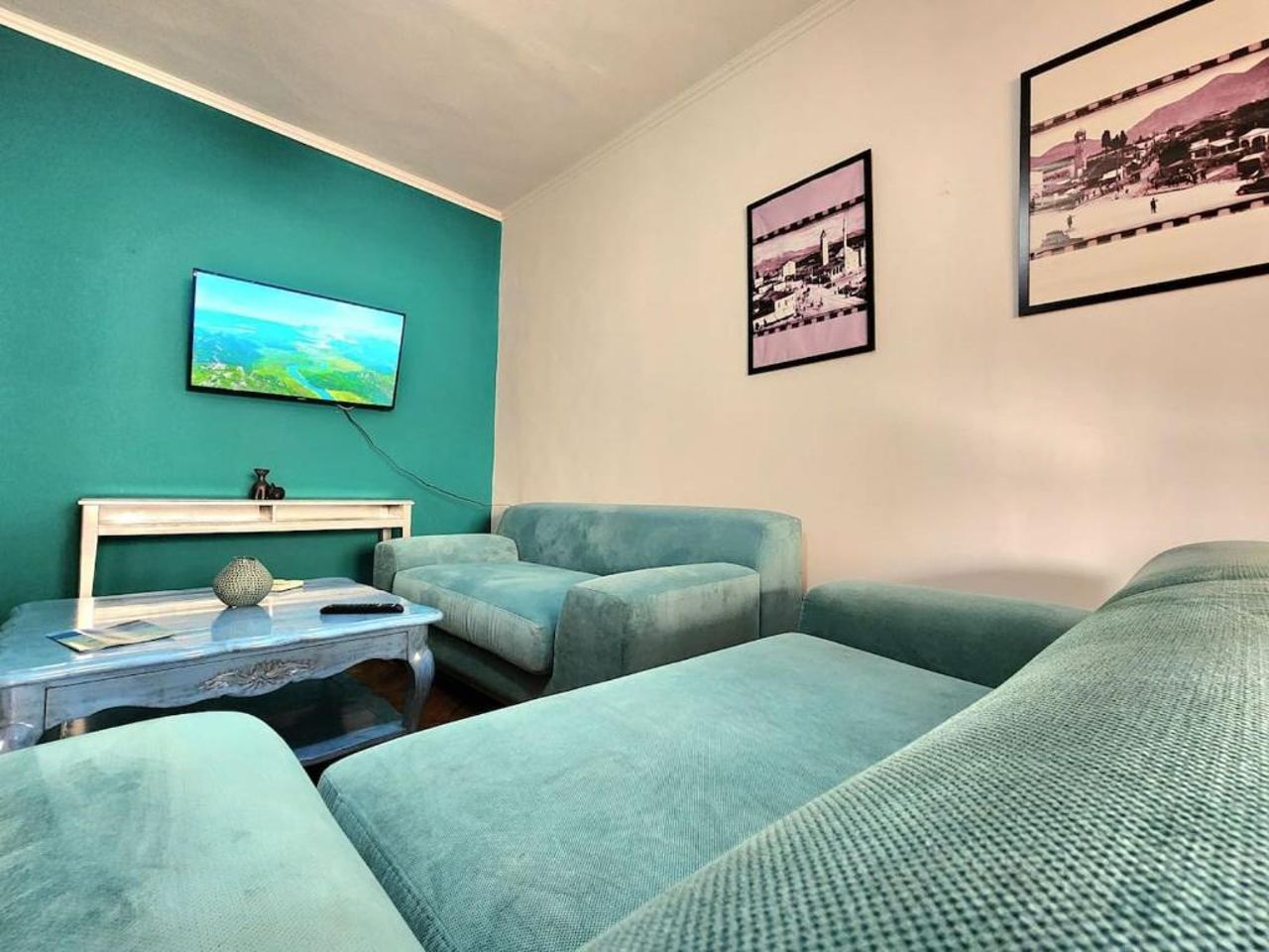 Turqoise Flat in City Center with 24H Self Check In