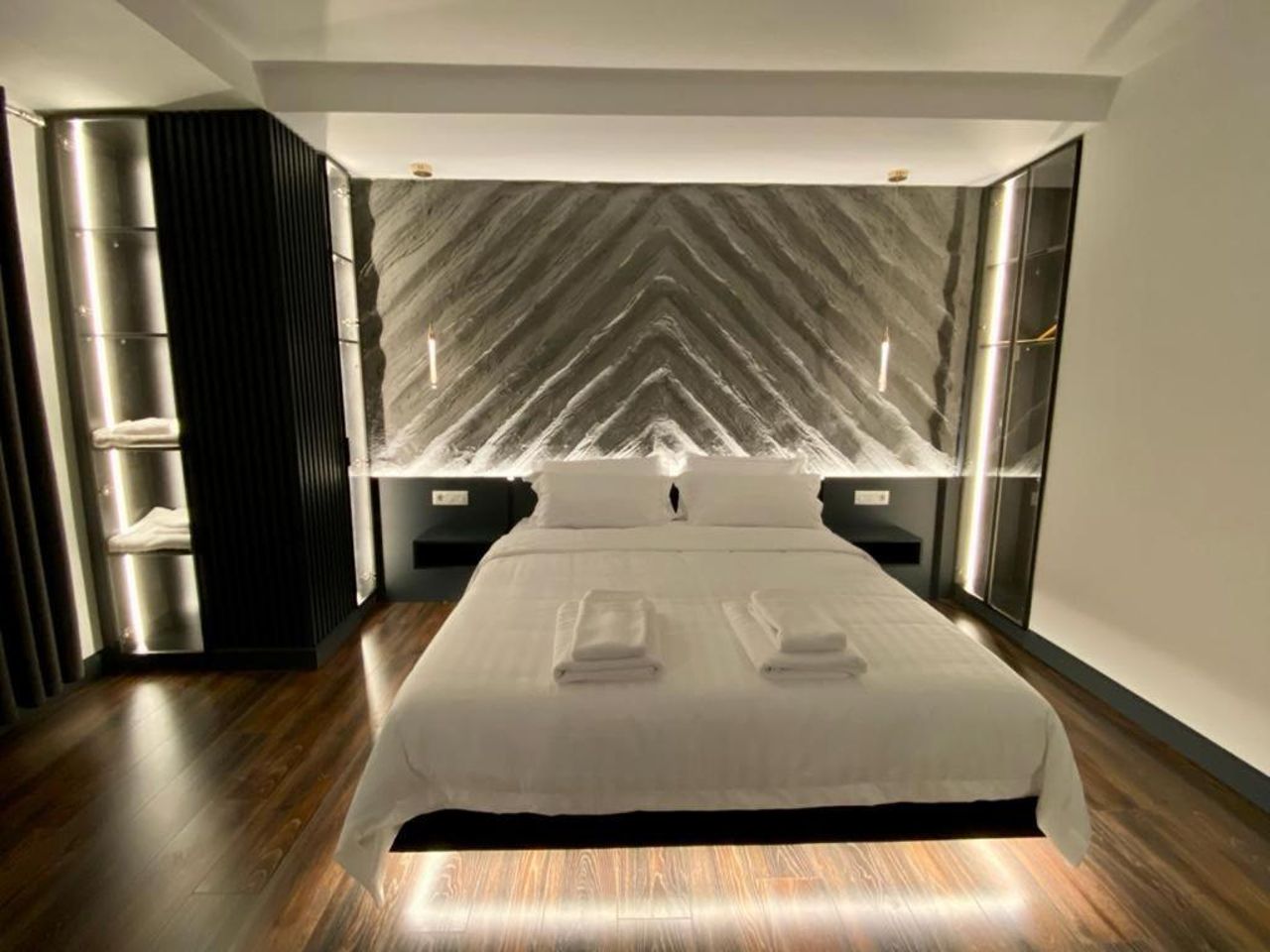 Tirana Central Rooms