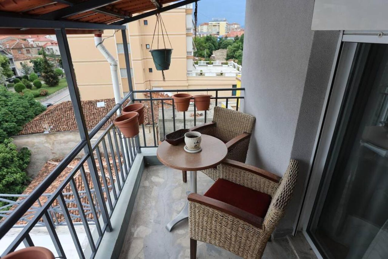 Lovely Loft City Center Korca 8