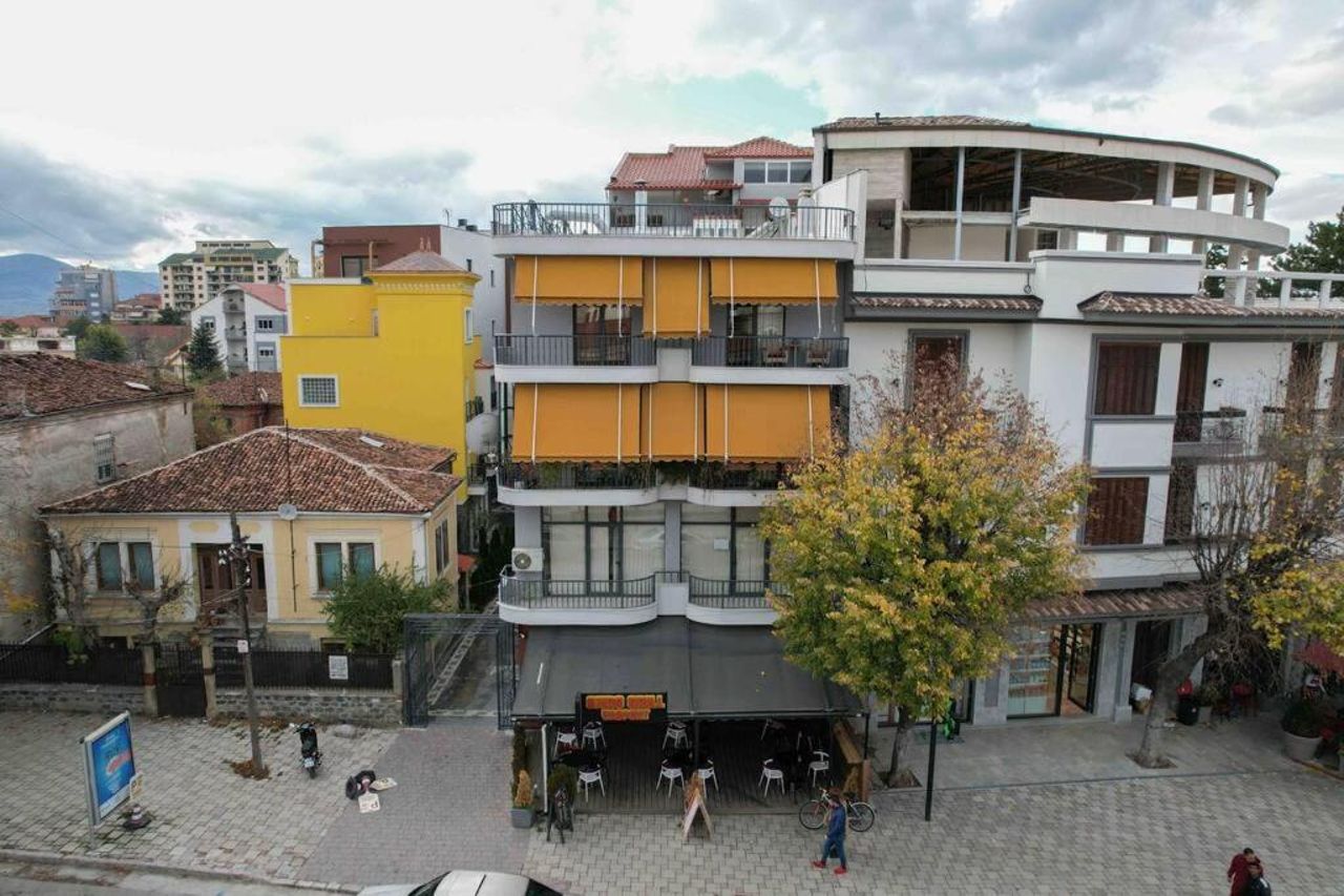 Lovely Loft City Center Korca 8