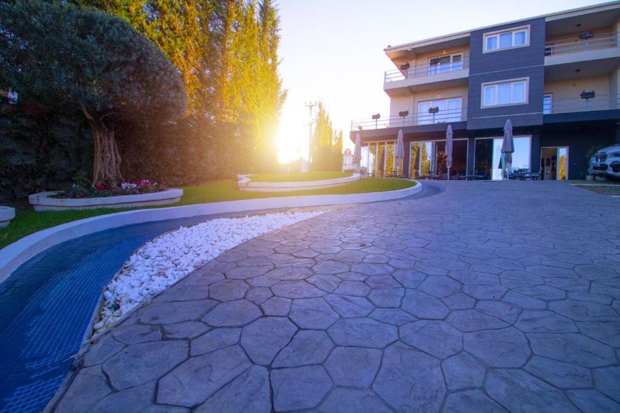 Elite Luxury Boutique
