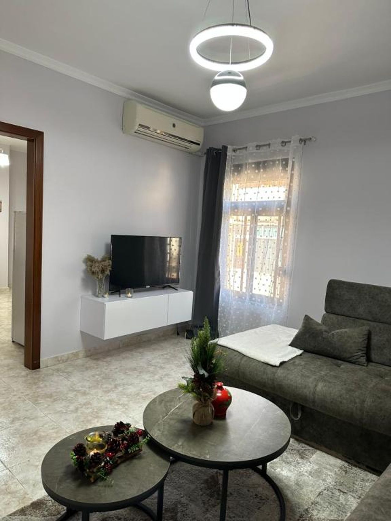 Cozy and spacios apartment in Ish Blloku