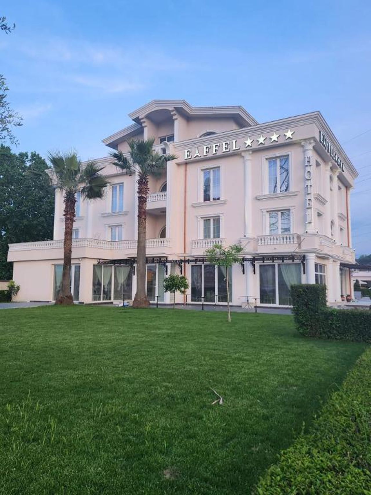 Hotel Eiffel