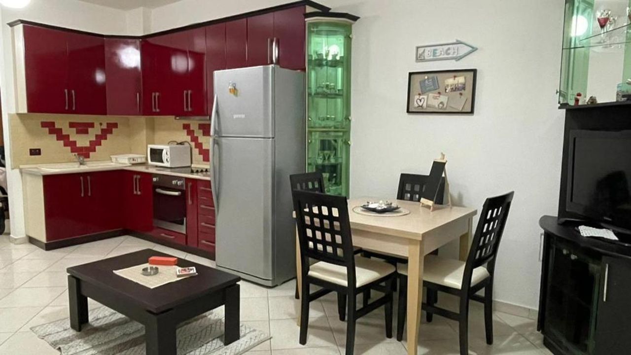 A & J Apartment