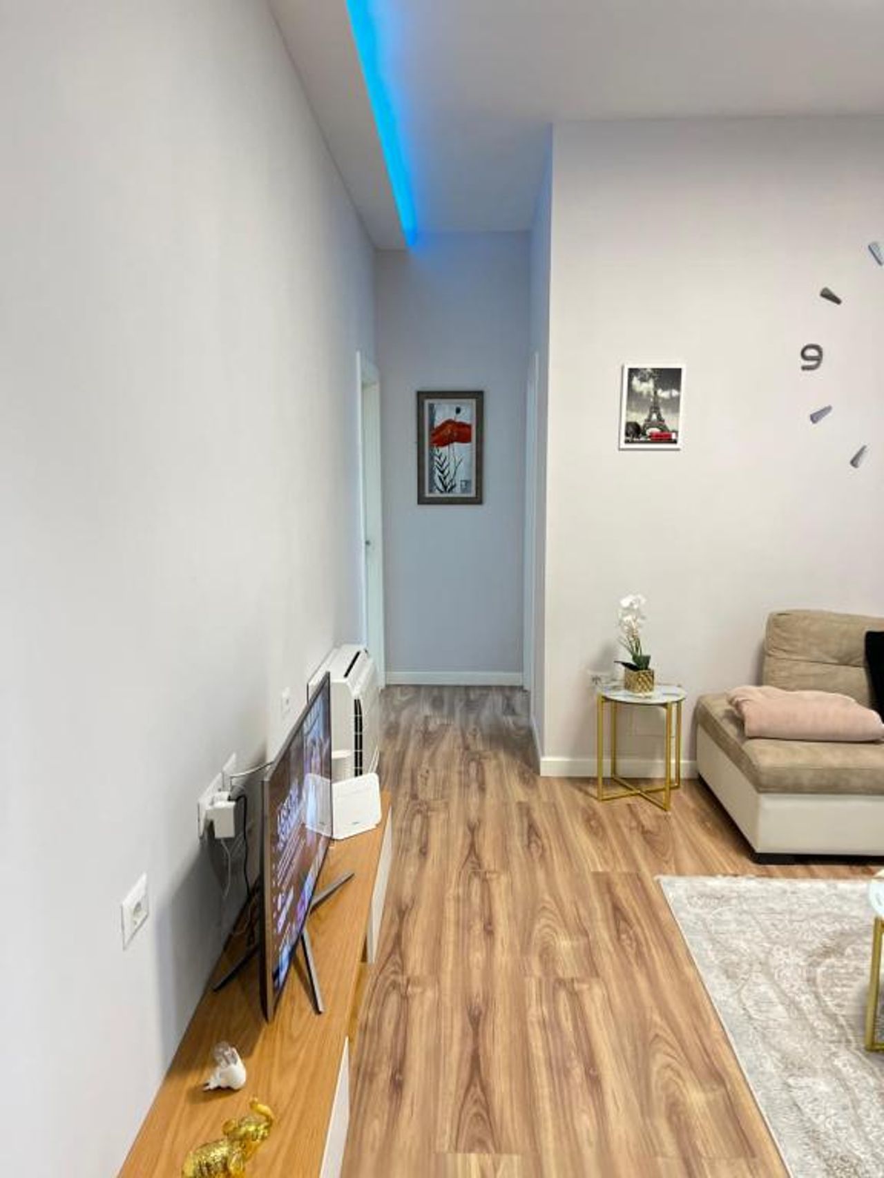 Stay in Tirana Modern Apartment Located in Center 03