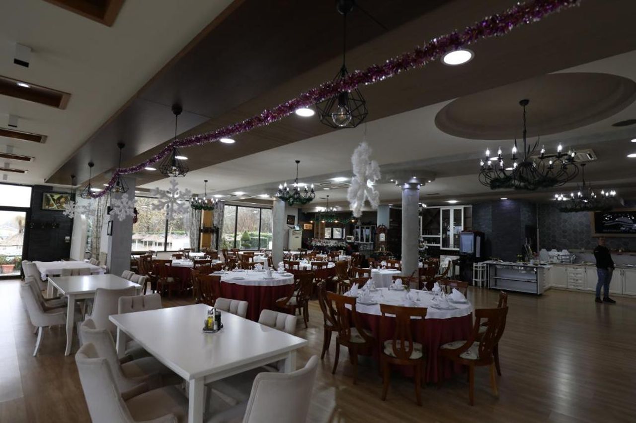 Hotel 1 Maji