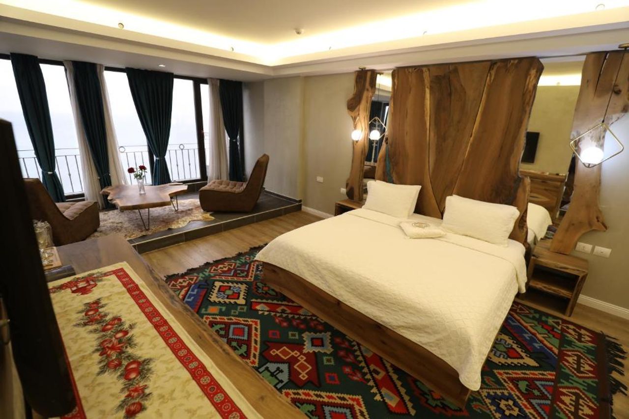 Hotel 1 Maji