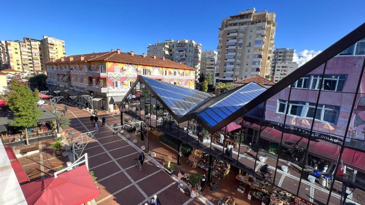 Central - Tirana BAZAR View
