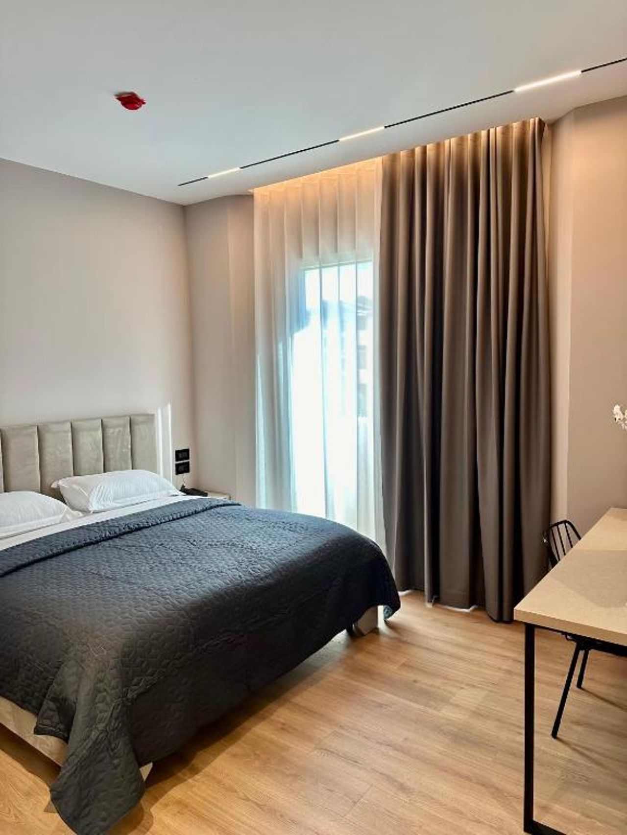 Venis Hotel