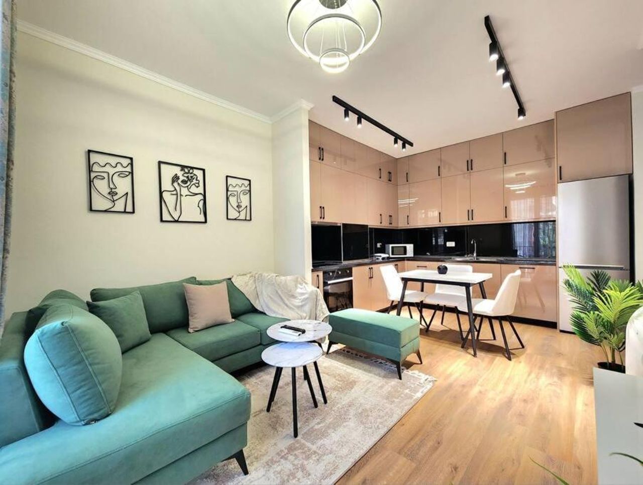 New Bazaar Flat w/ 24H Self Check In