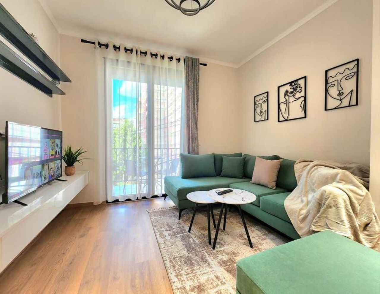 New Bazaar Flat w/ 24H Self Check In