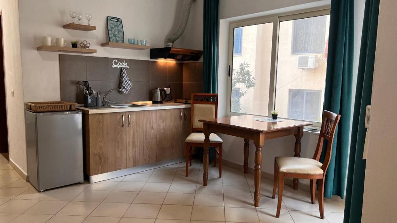 Dmitrii Apartment