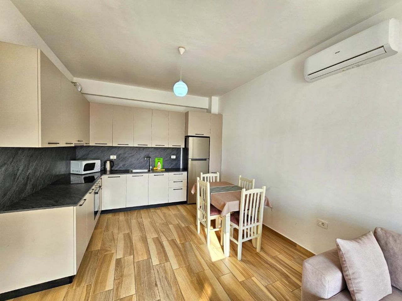Daily Apartment 2