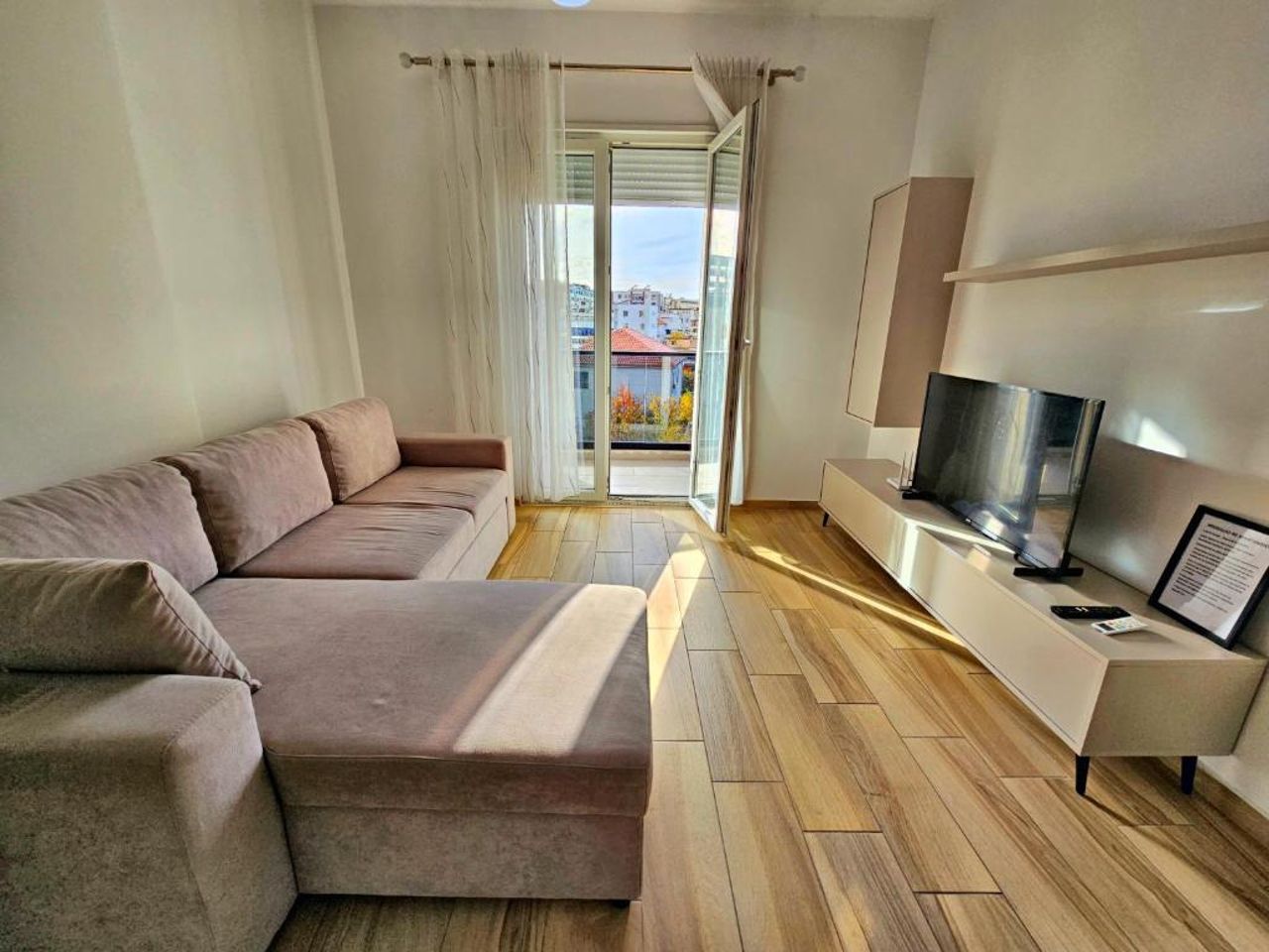 Daily Apartment 2