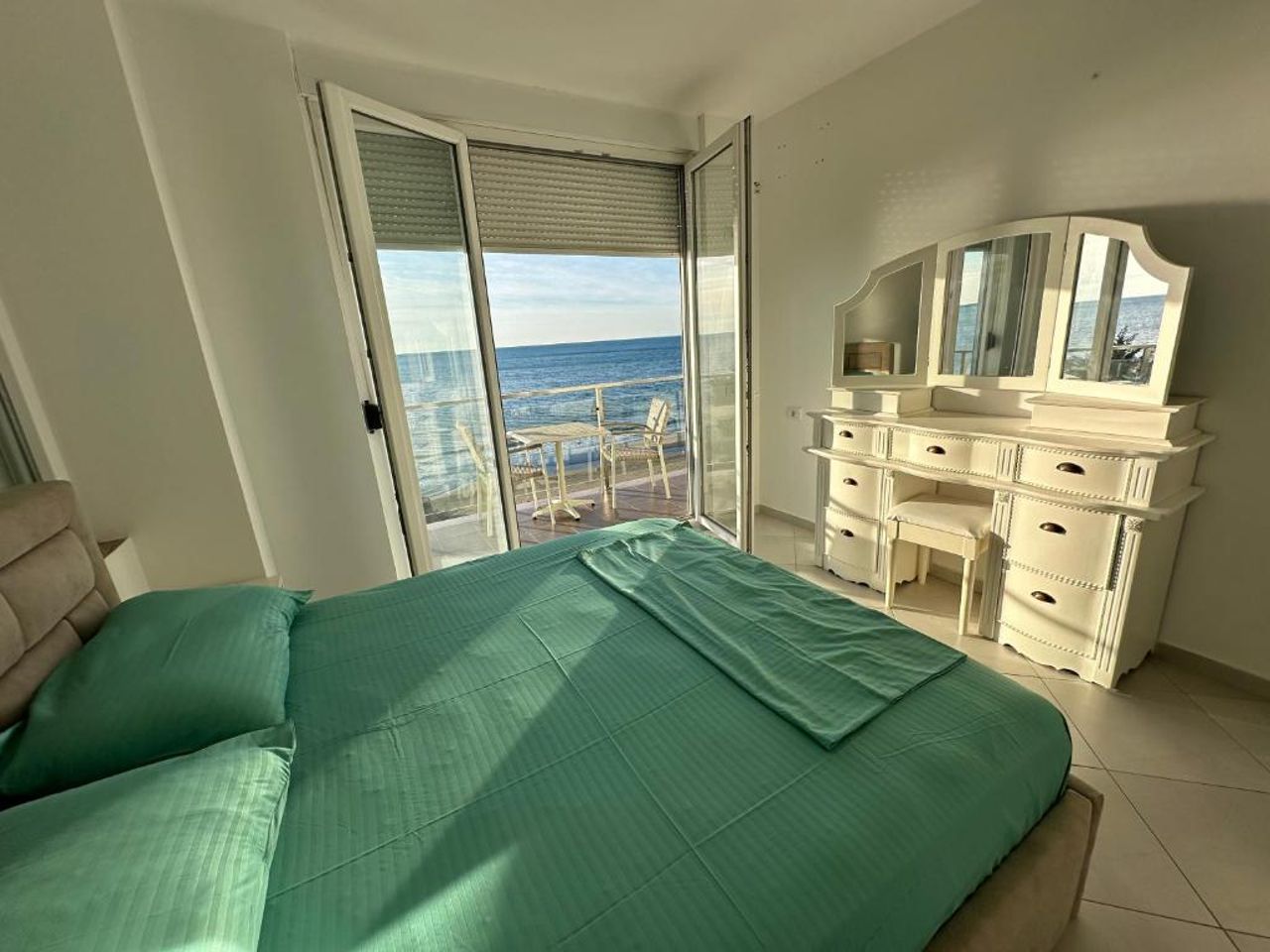 Neli's Apartments