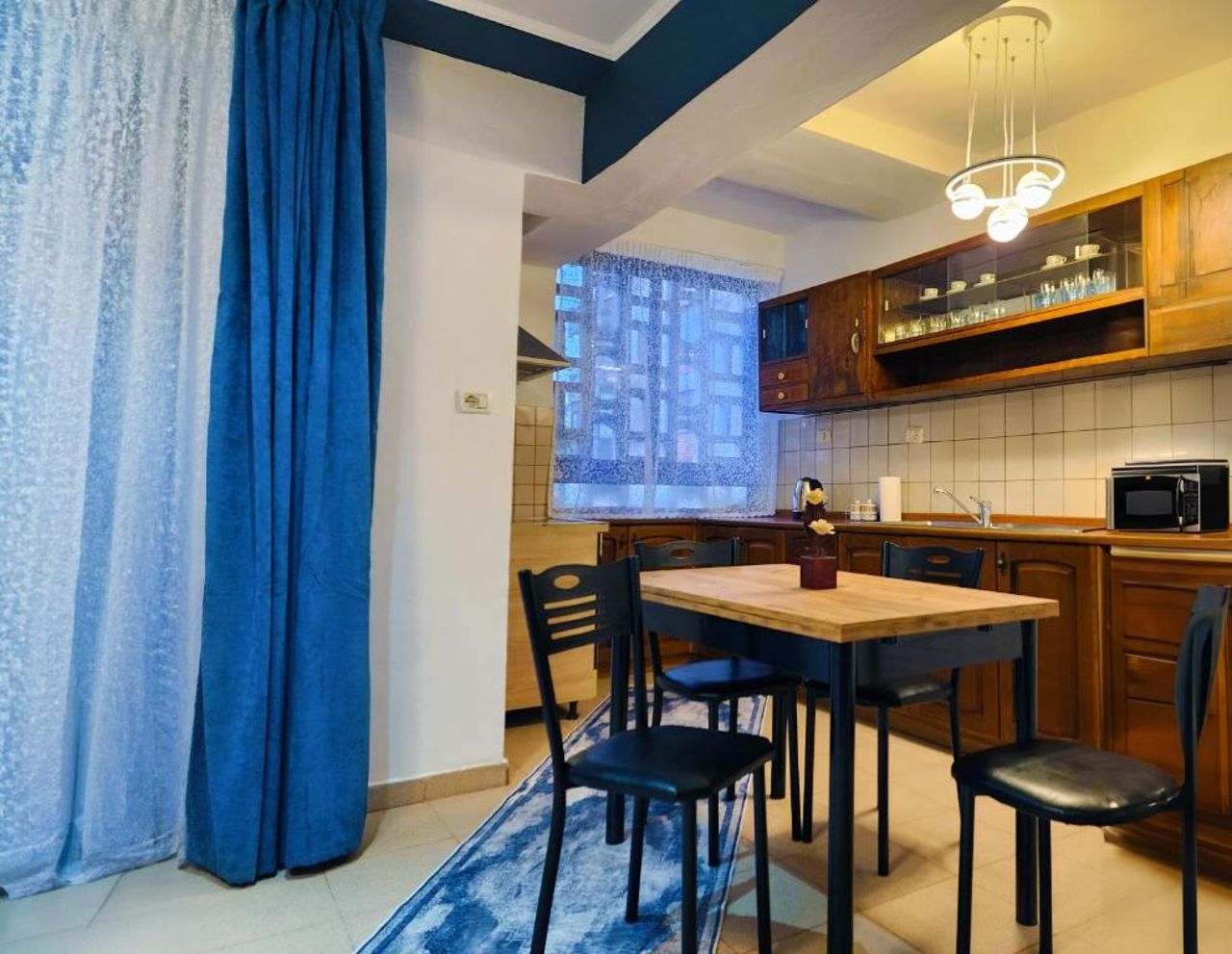 Tirana Center Apartment, 30m from center.