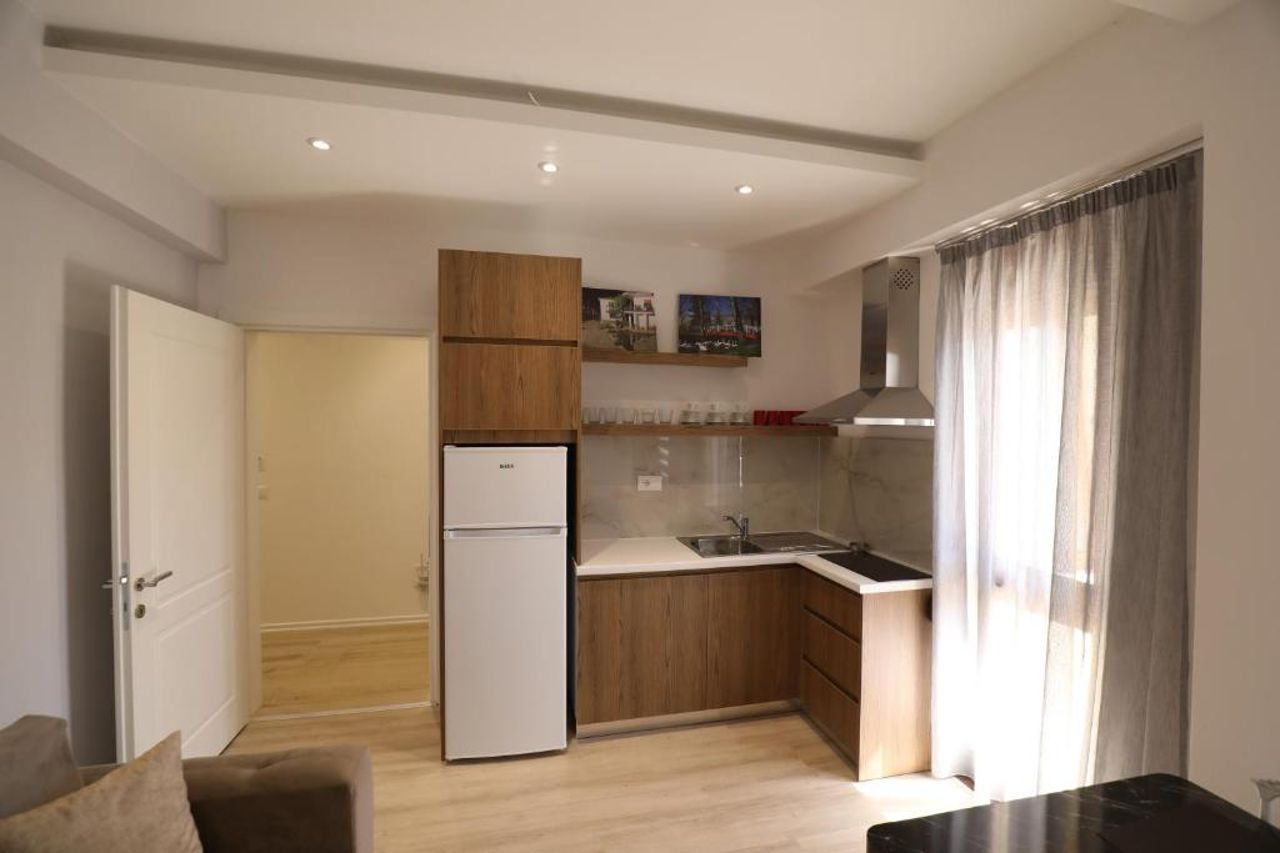 Apartamente me Qera.