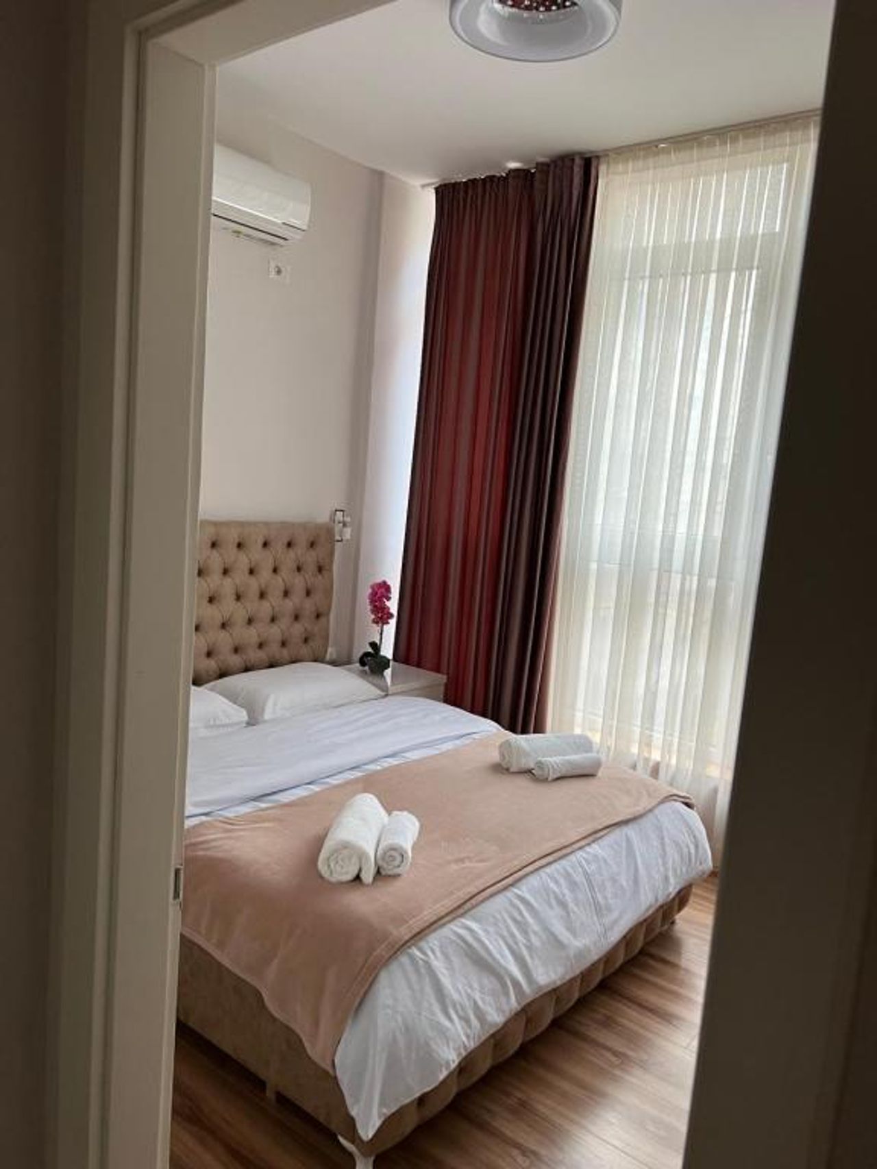 Stay in Tirana Modern Apartment Located in Center 03