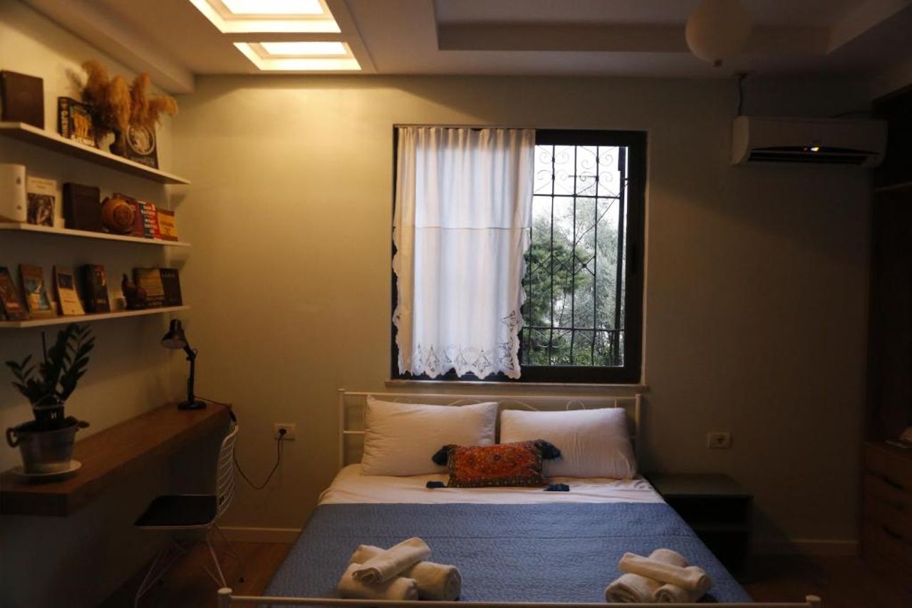 Illyrian studio apartment 2