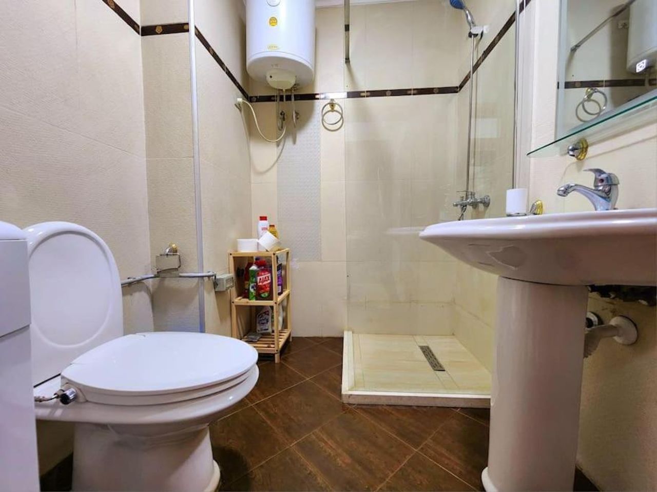 One BD Flat near Center with 24H Self Check In
