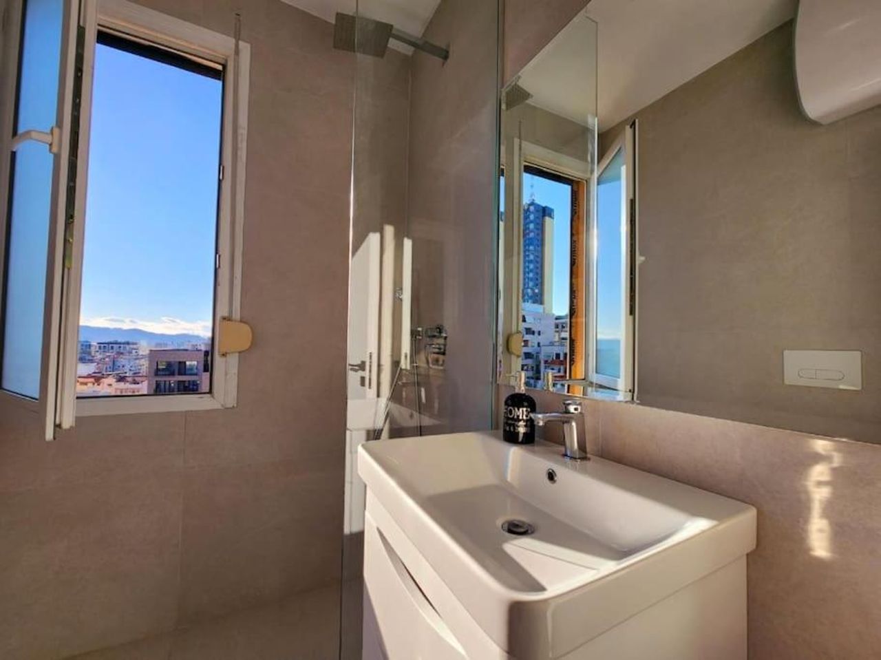 Rooftop Condo @Skanderbeg Square w/ 24H Check In