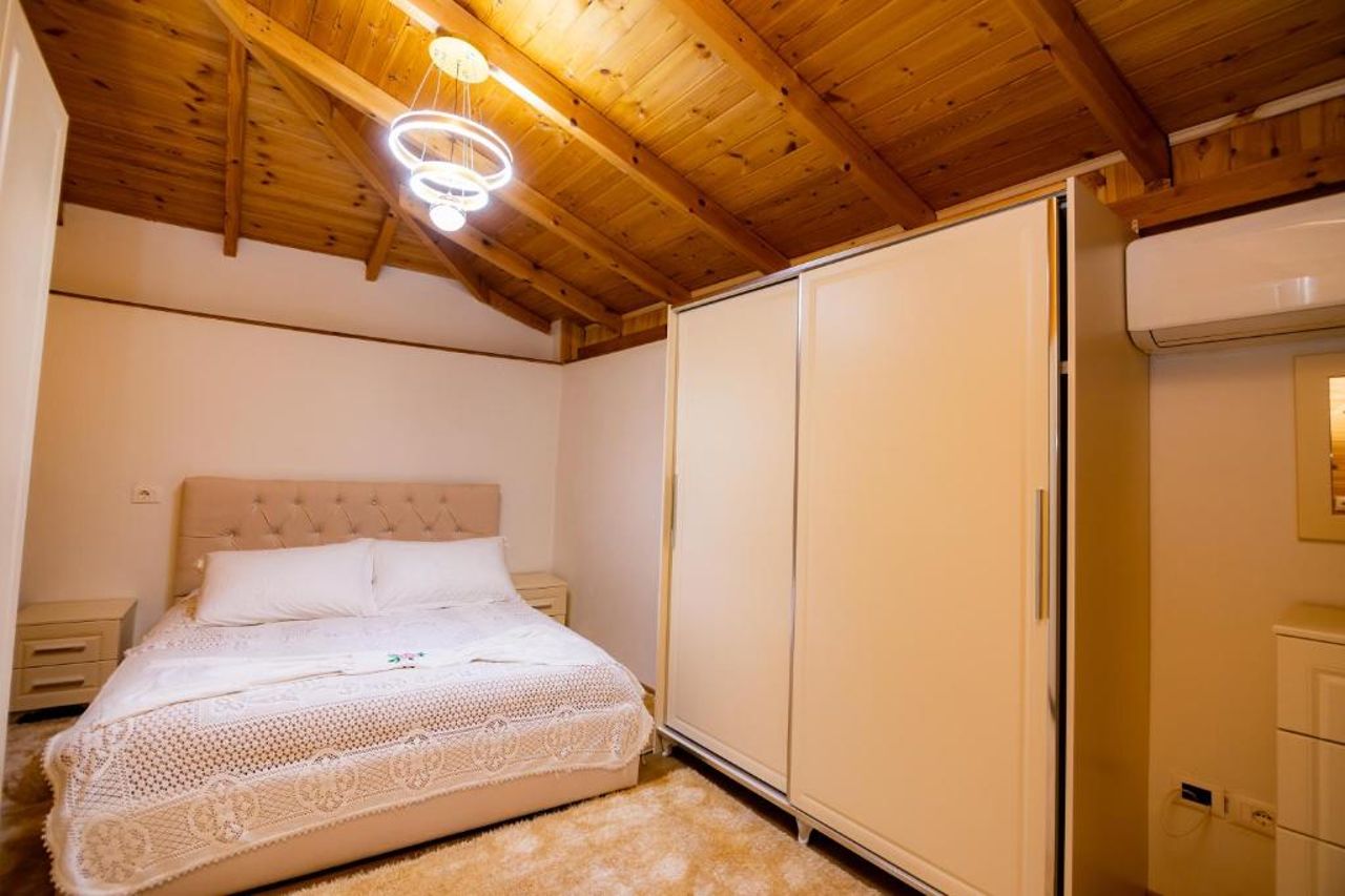 House La Frateli