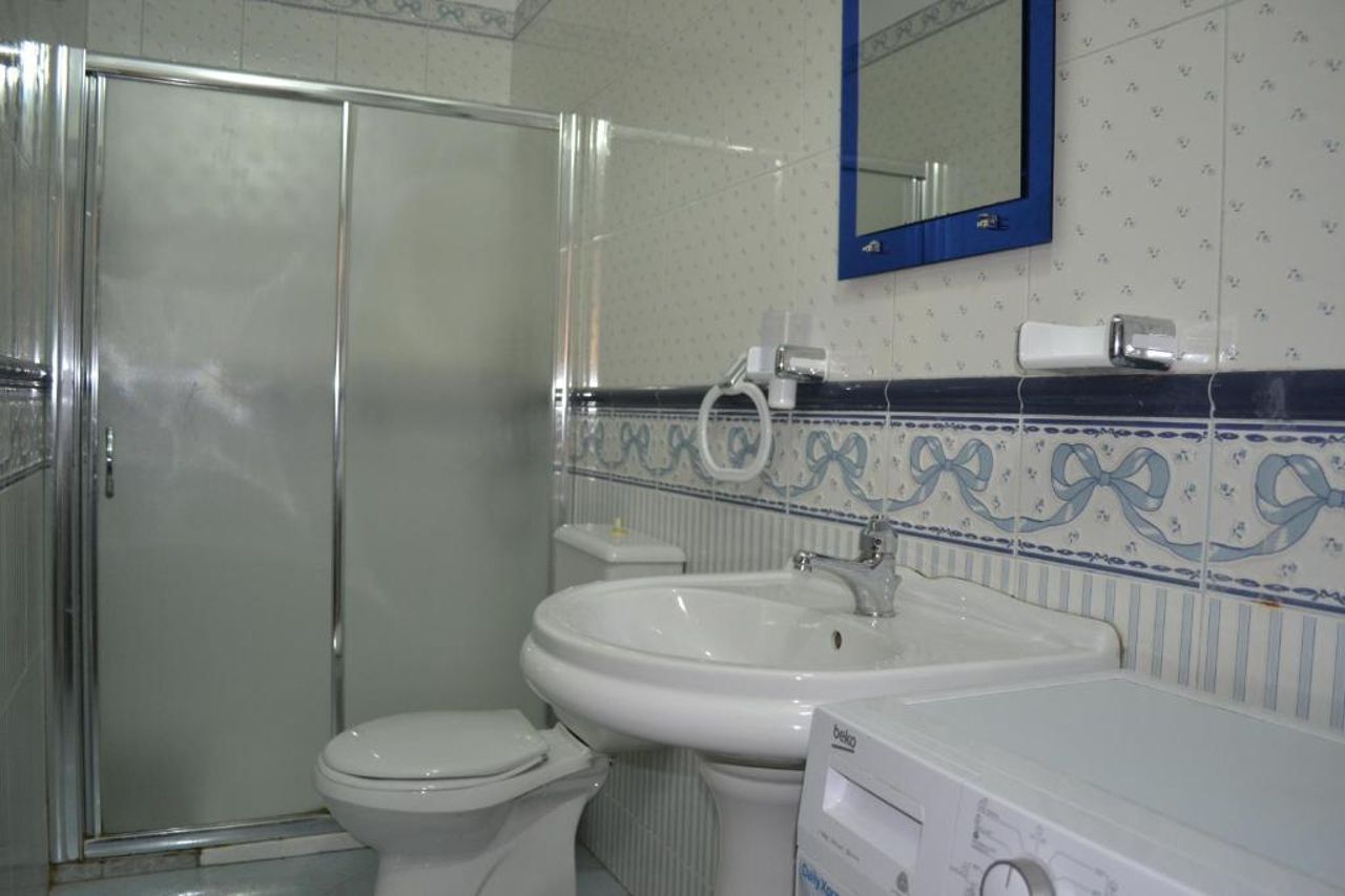 City & Harbour at the Door 2 Bedrooms Central Apartment