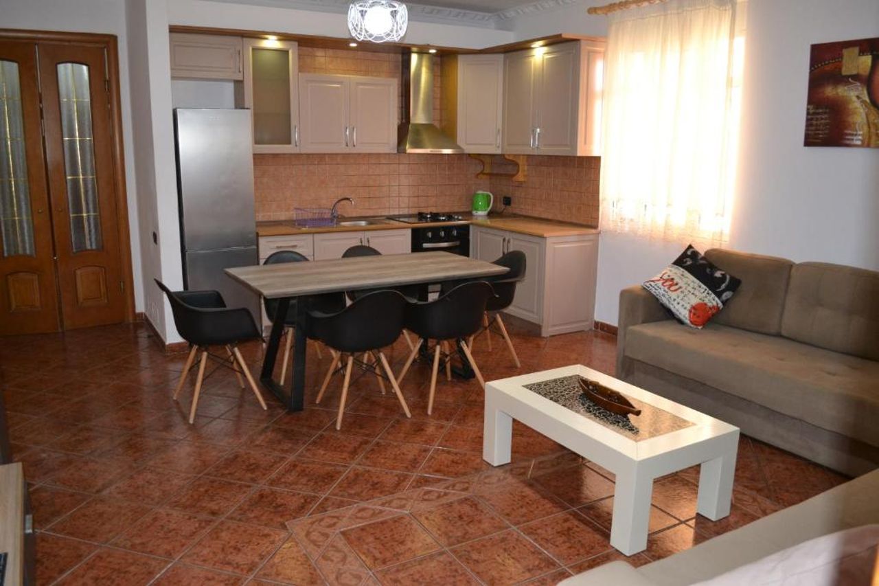 City & Harbour at the Door 2 Bedrooms Central Apartment