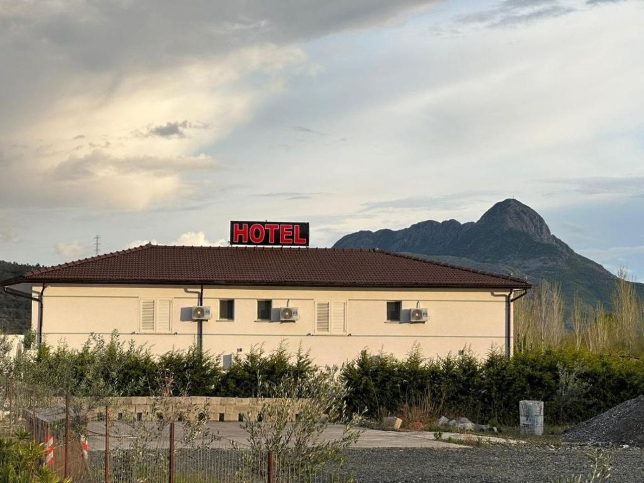 Hoteleri Ervisi