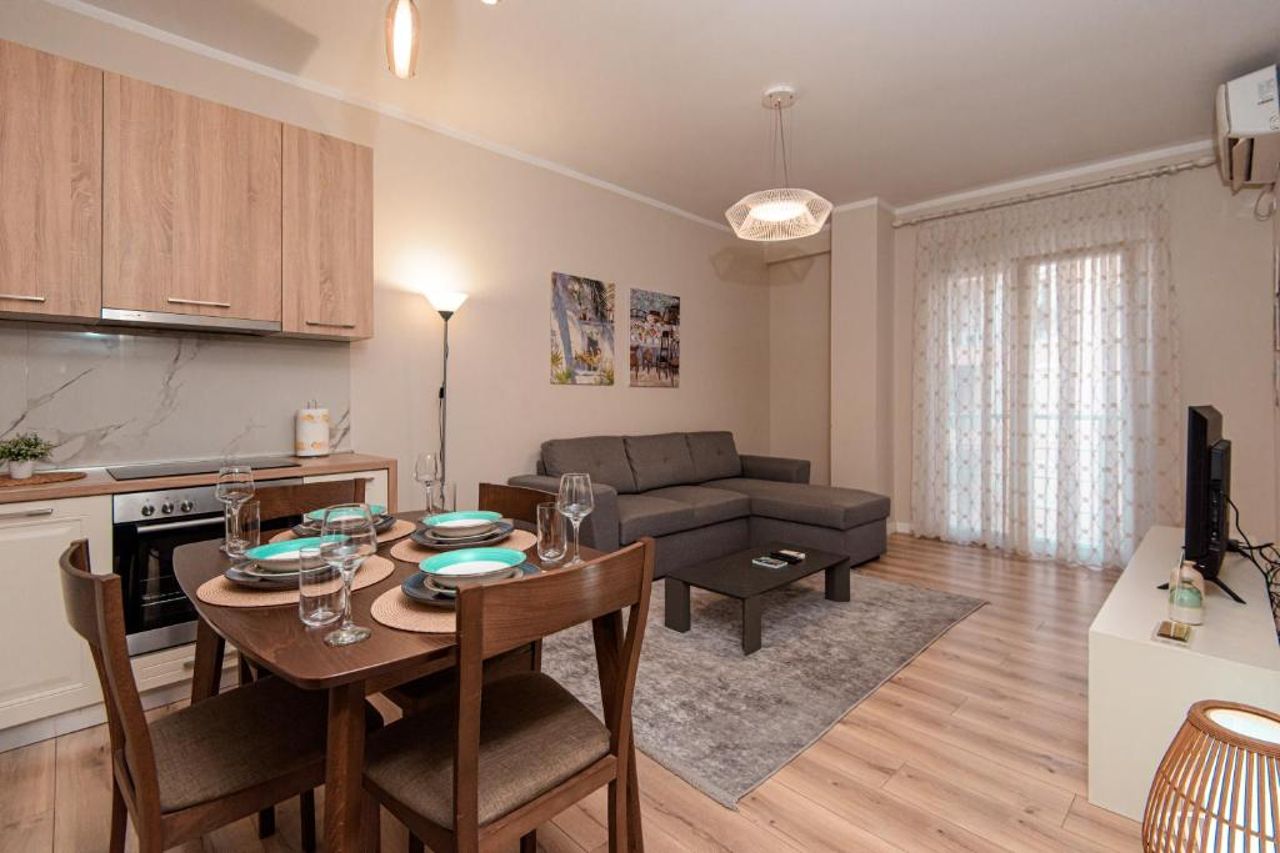 Loris Apartaments 205