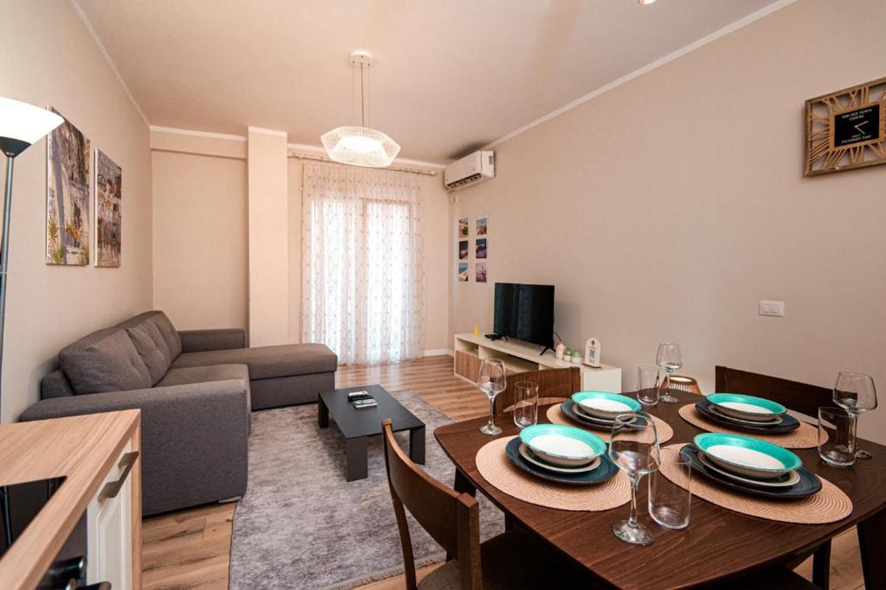 Loris Apartaments 205
