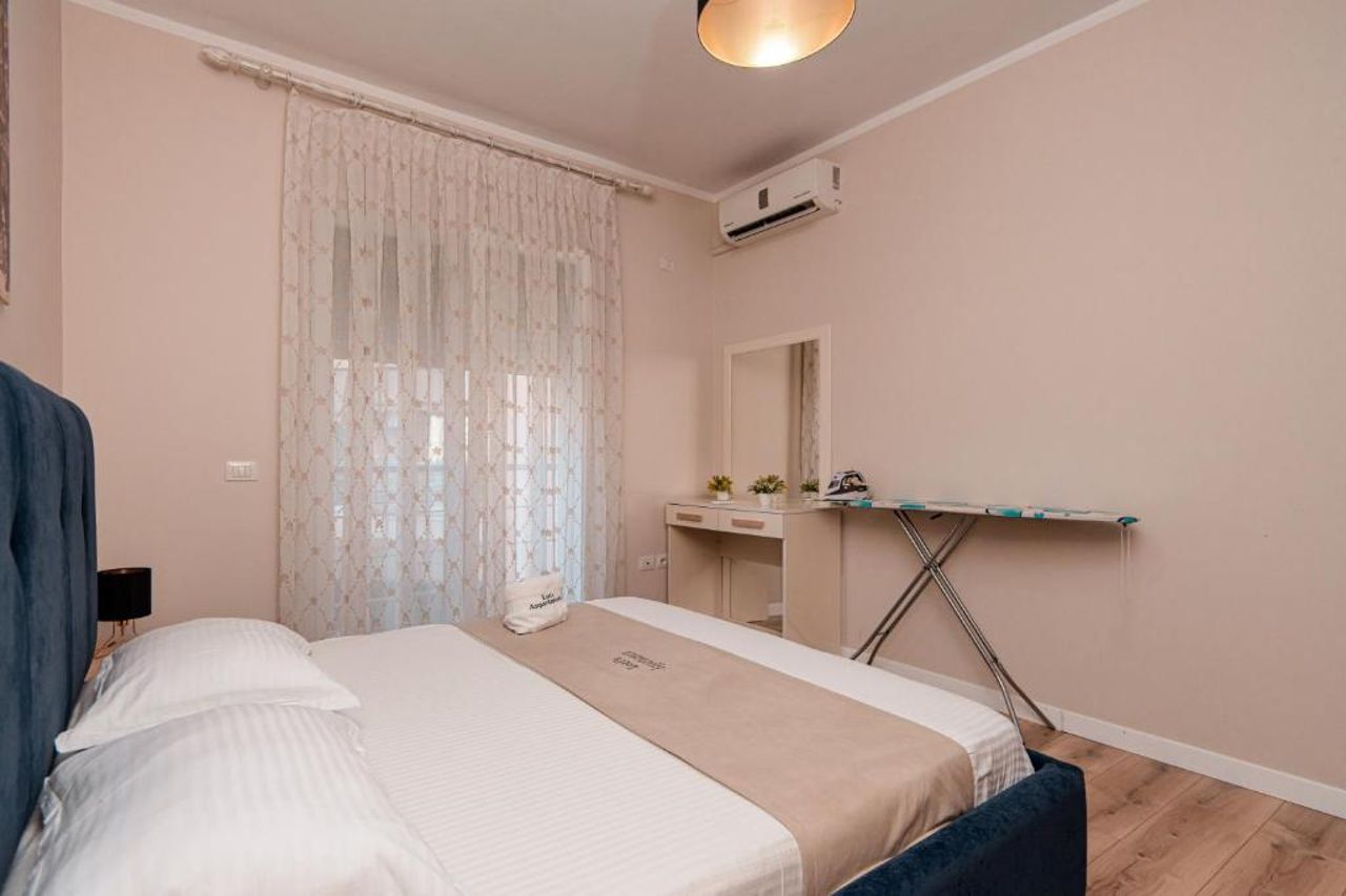 Loris Apartaments 205