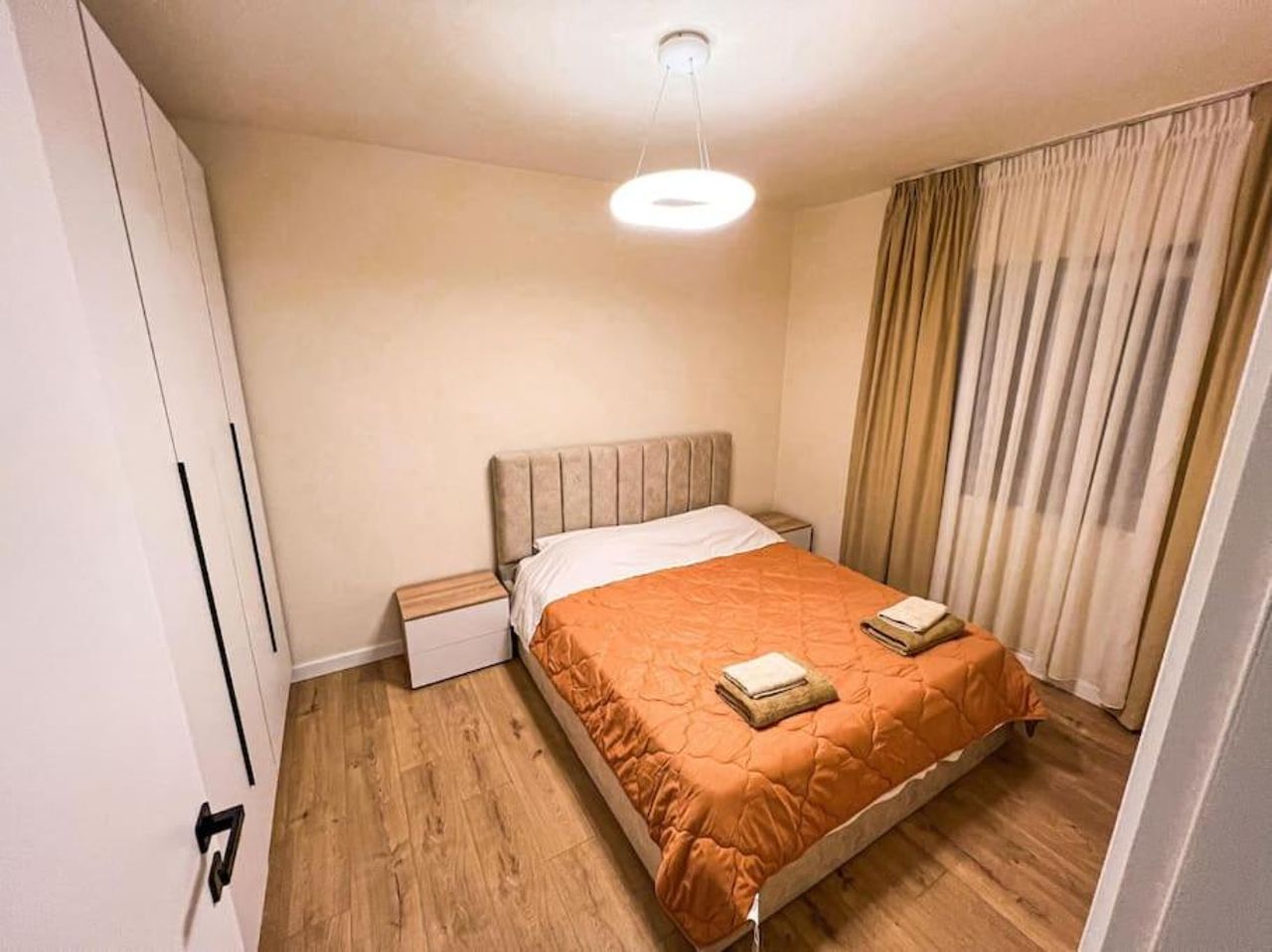 Cozy City Centre Rest 2BR