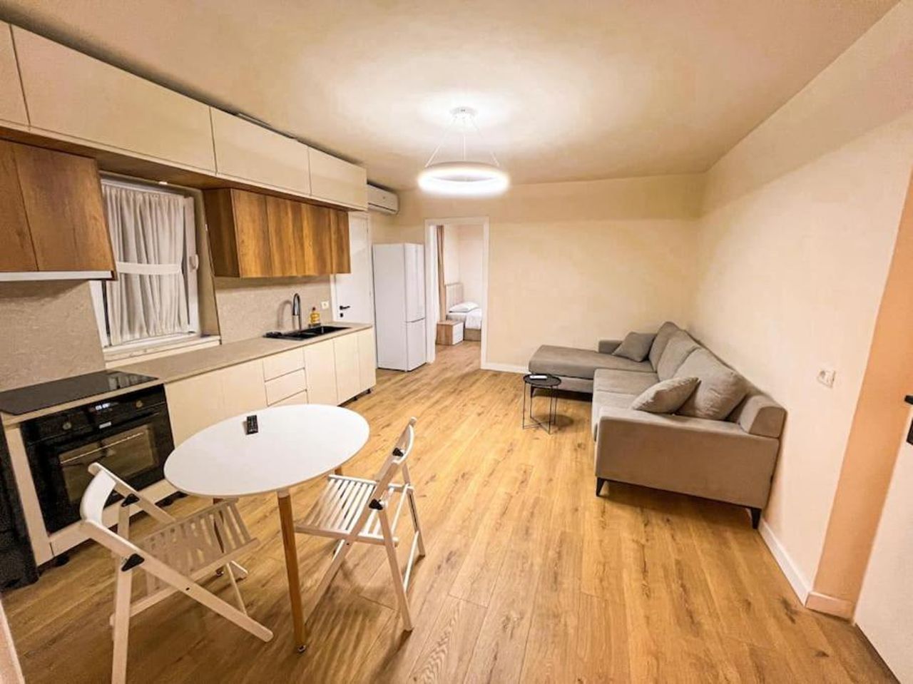 Cozy City Centre Rest 2BR